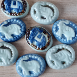 白い象に青の箸置き　縁起物　　ぞう　動物　かわいい 4枚目の画像