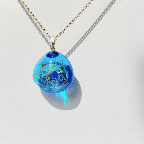 fairy　　佐竹ガラスの球体ネックレス　レジンネックレス　ハンドメイド 魔法陣の六芒星ネックレス / ファンタジー / レジン / 海