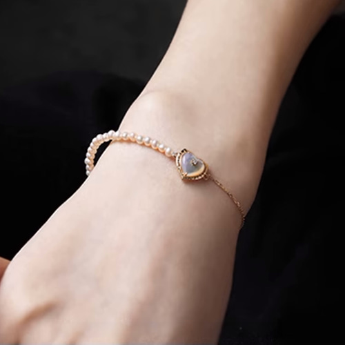 k18wg ダイヤモンドブレスレット蝶々