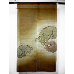麻暖簾（親子の眠りにゃんこ）（金茶色） 4枚目の画像
