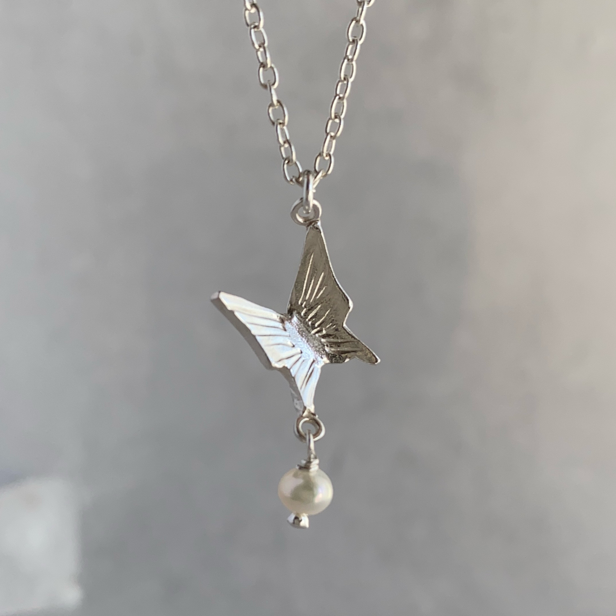 〔ネックレス〕純銀幸せの蝶々ネックレス