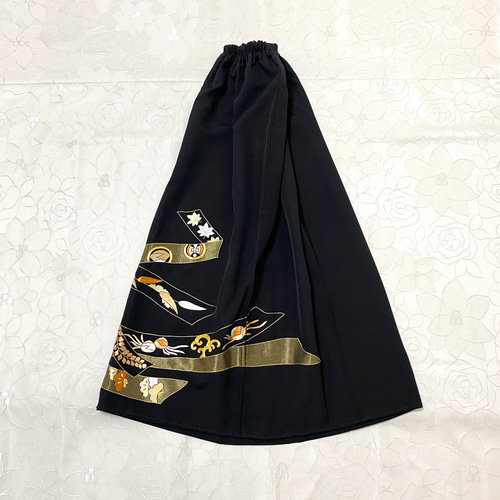 【1点物】美品　着物　リメイク　ロングスカート　黒留袖　大きいサイズ　豪華　柄 1点物】美品 着物 リメイク ロングスカート 黒留袖 鳥