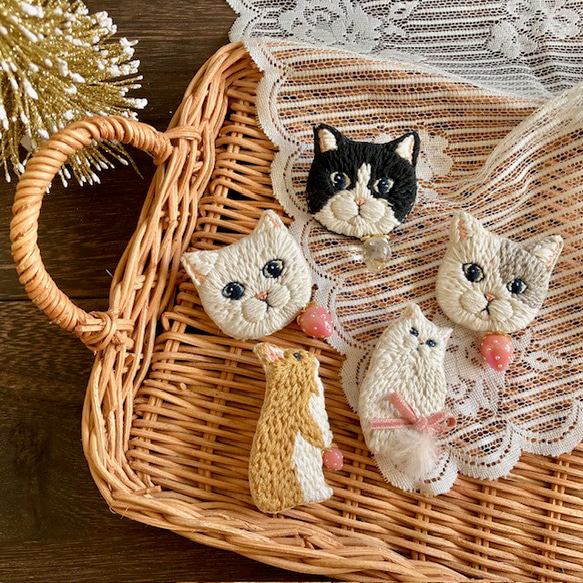 ねこ　刺繍　猫ブローチ✨　ハンドメイド　プレゼントにオススメ❤️ 5枚目の画像