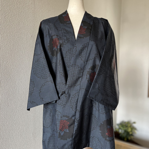 作務衣販売7年記念♡ 大島紬　着物リメイク　作務衣　シンプル柄　敬老の日 作務衣販売7年記念♡ 大島紬 着物リメイク 作務衣 和のお洒落