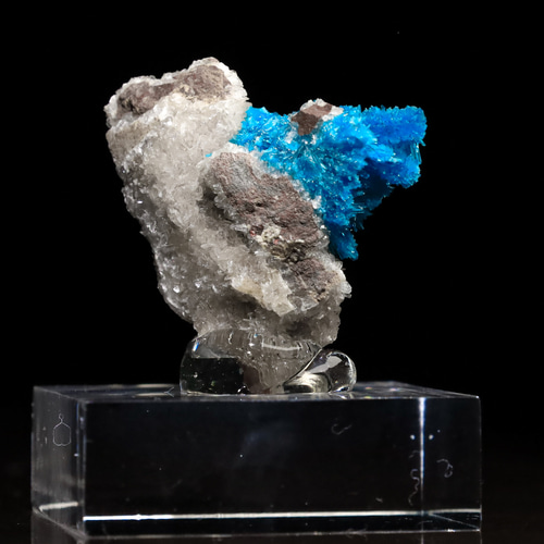 カバンサイト　原石　鉱物標本　天然石　ペンタゴナイト　ゼオライト　アポフィライト 青いキラキラ 天然 ペンタゴン石 （ペンタゴナイト）アポフィライト 4g