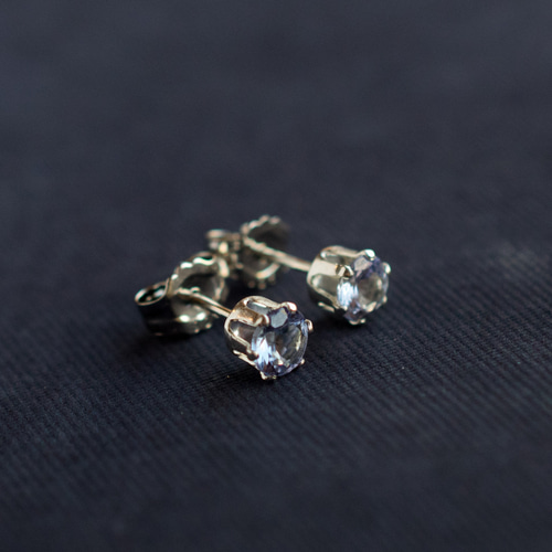 シルバー925 タンザナイト ピアス　デザイナーズジュエリー タンザナイト シルバーピアス 送料無料 4mm SILVER925 スタッド
