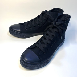 ◆BLACK x MATT BLACK◆ 2トーンハイカットスニーカー (22.0cm〜24.5cm) 3枚目の画像