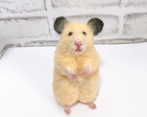 羊毛フェルト】ゴールデンハムスター ねれる
