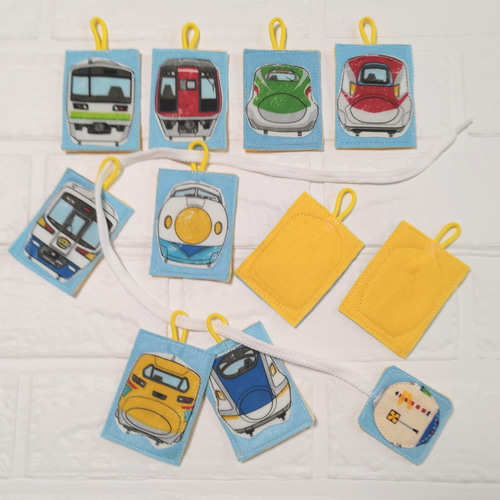 知育玩具＊ひも通し「オールスタートレインフェイス柄」№33＊新幹線