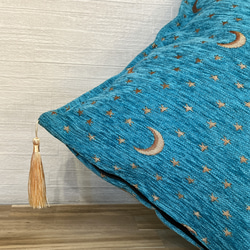 トルコの月と星のターコイズブルーのシュニール素材クッションカバー 6枚目の画像