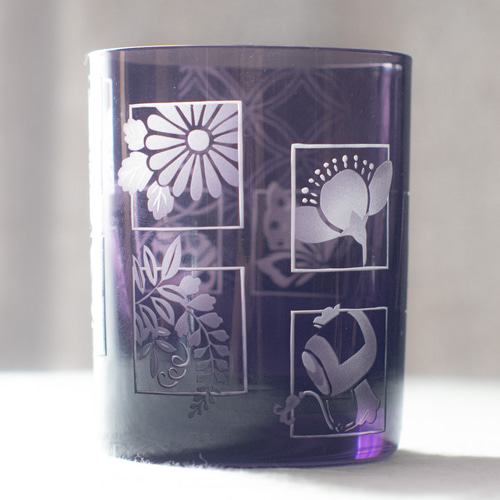 美品、まとめ買い歓迎、サンドブラストのフラワーモチーフのグラス