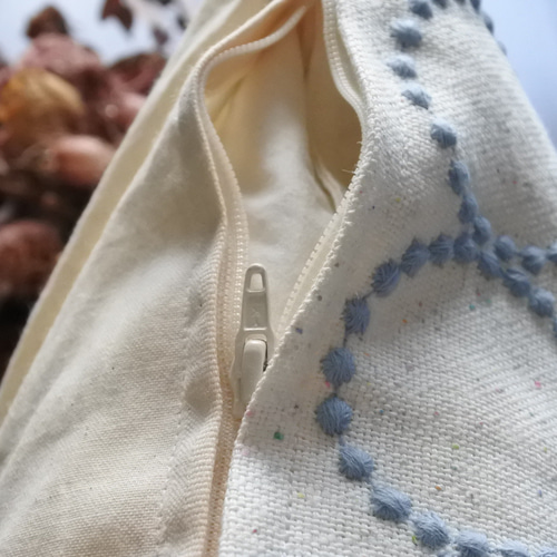 New∞ミナペルホネン∞クッションカバー∞タンバリン刺繍∞ミナ New∞ミナペルホネン∞クッションカバー∞タンバリン刺繍∞ミナ