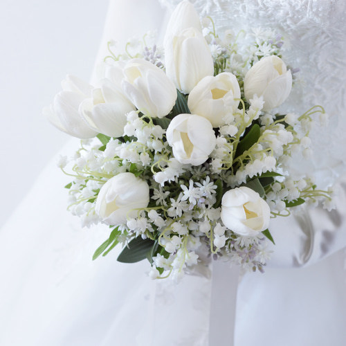 【即日発送ok】可憐なチューリップブーケ　ブートニア付き　ウェディングブーケ チューリップブーケ 【即日発送ok】可憐なチューリップブーケ