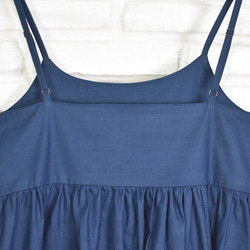 棉質吊帶背心縮褶洋裝套頭裙&lt;海軍藍&gt; 第8張的照片