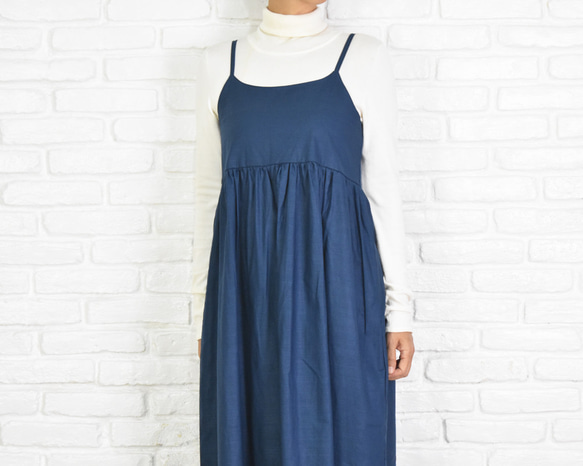 棉質吊帶背心縮褶洋裝套頭裙&lt;海軍藍&gt; 第6張的照片