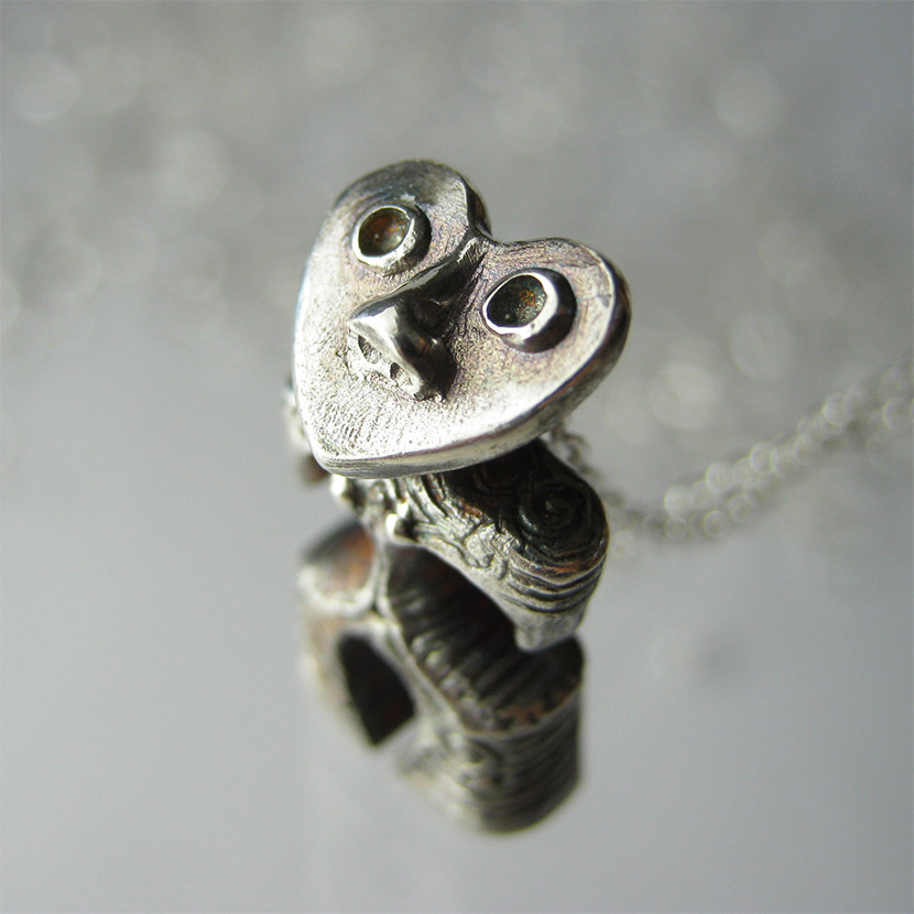 土偶 ハート型土偶 3D ペンダント 【送料無料】　シルバー925