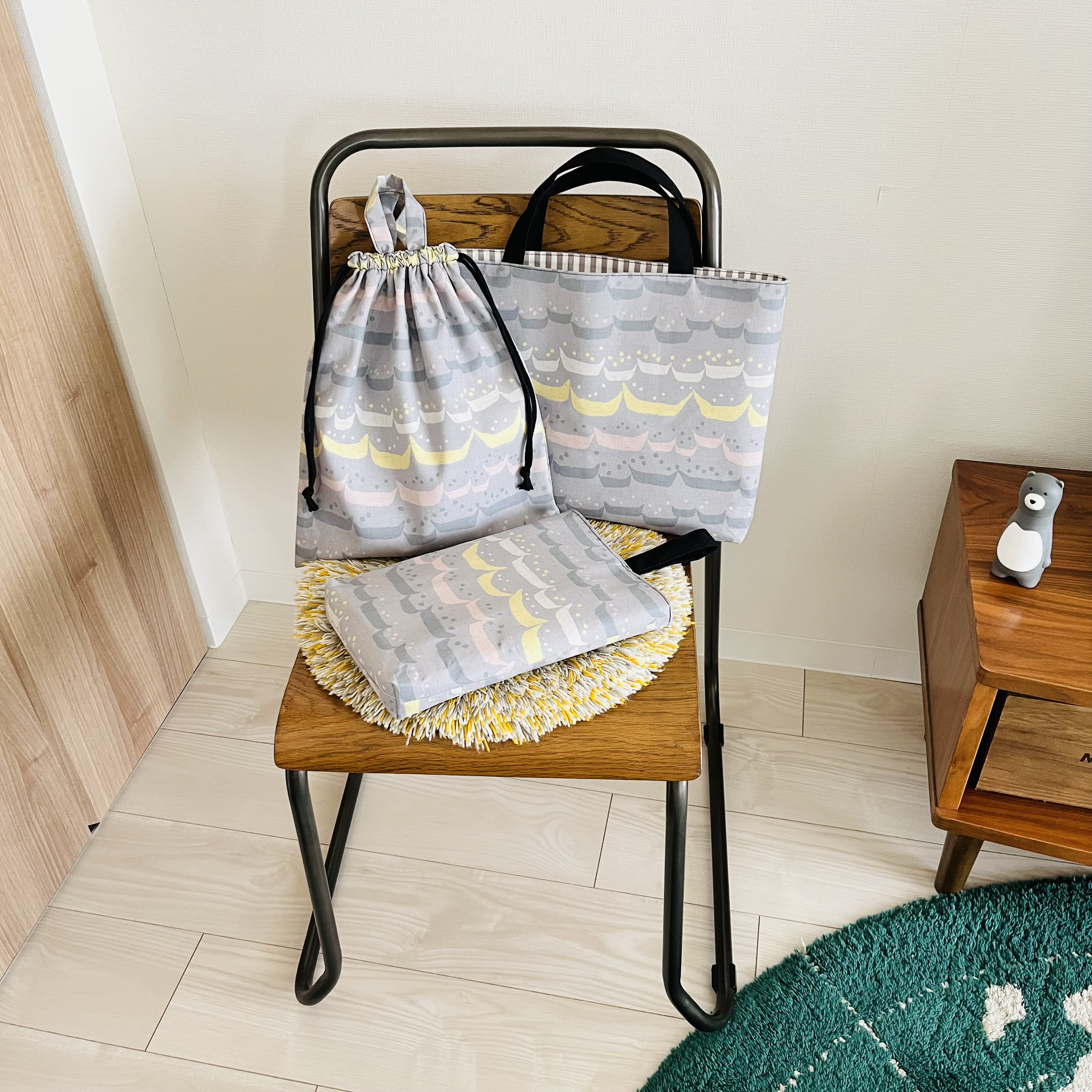 なみなみ柄のレッスンバッグ3点セット　入園入学 5,037円