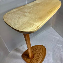 天然木　とち縮杢　折り畳みサイドテーブル　一点物　手造り 2枚目の画像