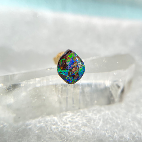 MONAKA jewellery フラットピアス　ボルダーオパール　片耳 Flat Pierced Earring - Boulder Opal - – MONAKA jewellery