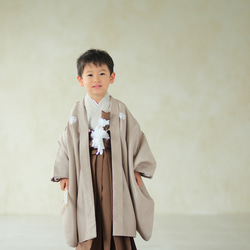 七五三5歳男の子羽織・着物・袴一式　11点セット　袴ブラウン系 1枚目の画像