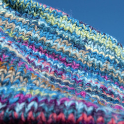 手編みウールスカーフ/ニットスカーフ/かぎ針編みストライプスカーフ/内側起毛スカーフ - 北欧レインボースタイルボヘミアンメリノ 12枚目の画像