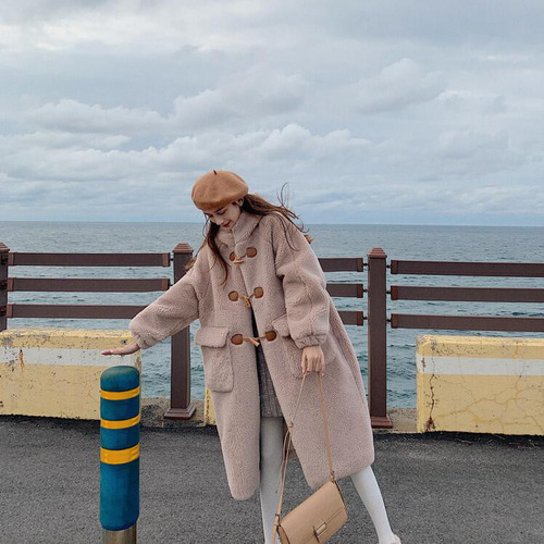 ラムファーコートレディースロング秋冬日系スイート厚手牛角ボタン