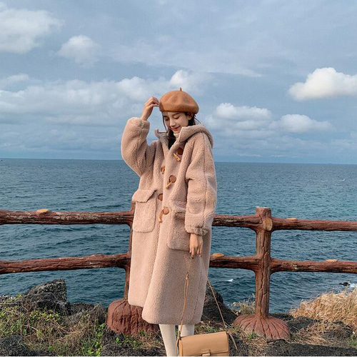 ラムファーコートレディースロング秋冬日系スイート厚手牛角ボタン