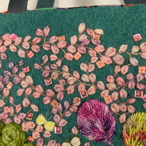 猫さんの春のお散歩羊毛フェルト生地のバッグ