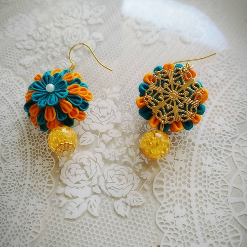 ブルーアワー つまみ細工 青 オレンジ ピアス・イヤリング ピアス