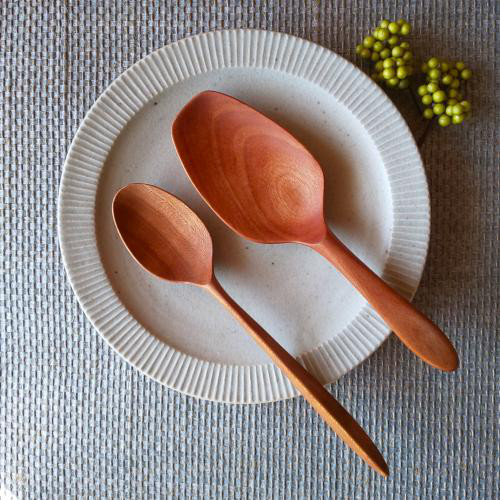 木のサーバースプーン／取り分けスプーン（チェリー材 or さくら材