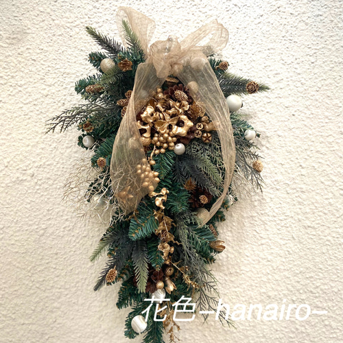 色味を抑えたシックなクリスマスリースかわきばな®︎
