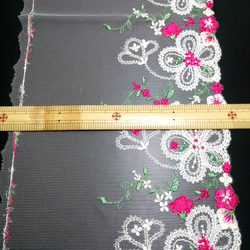 1m 花柄刺繍 チュールレース　ハンドメイド　手芸　素材　はぎれ　 4枚目の画像