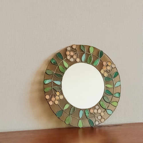 ぐるっと囲まれ華やか＊ステンドグラスの壁掛け鏡 その他インテリア