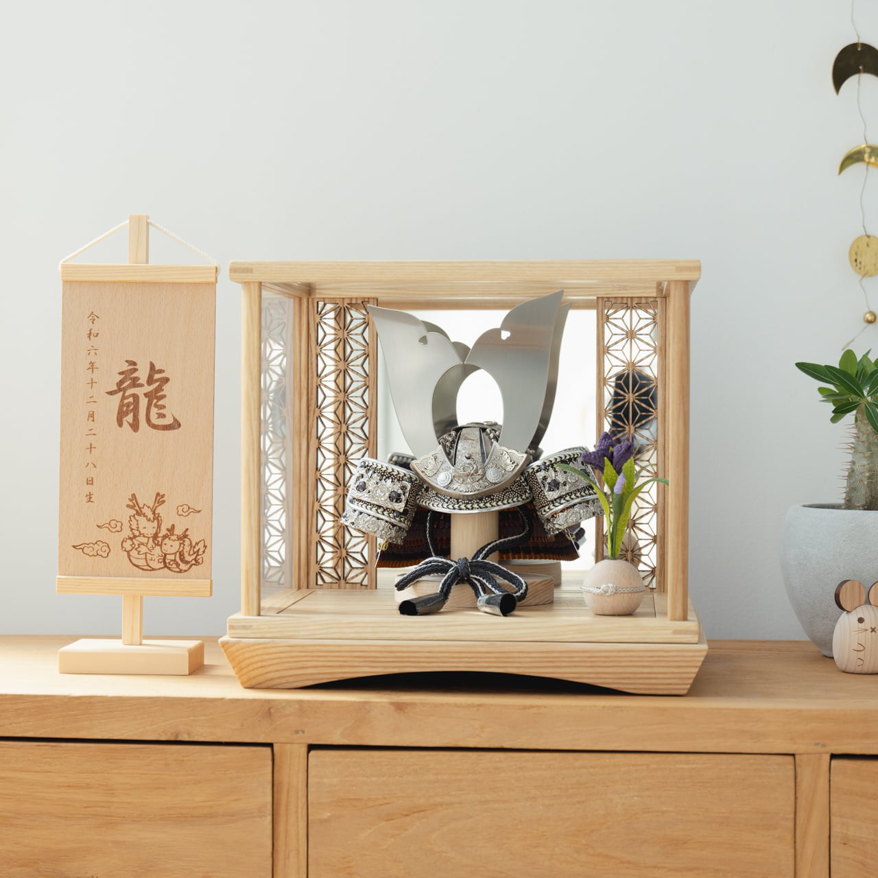 KOTO×悠雅コラボ兜（5COSB-0210）銀大鍬｜コンパクトな五月人形｜節句兜｜コンパクト｜おしゃれ｜インテリア