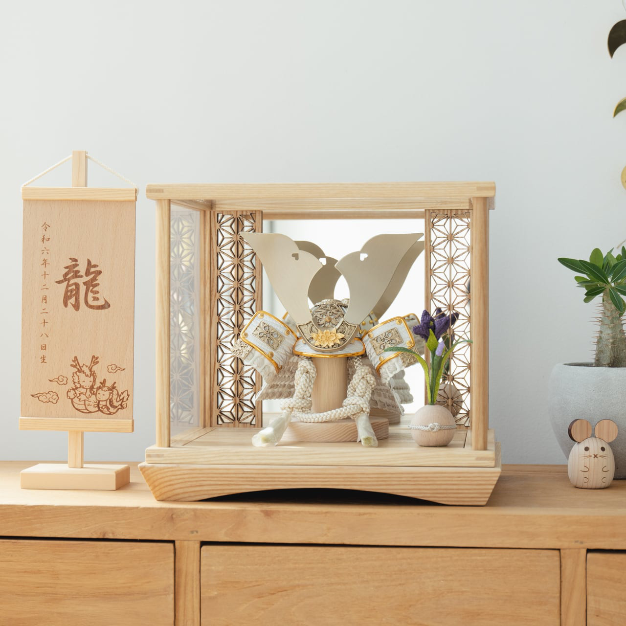 ことの兜（5KOCGG-0210）（大鍬）鏡円ケース｜コンパクトな五月人形｜節句兜｜コンパクト