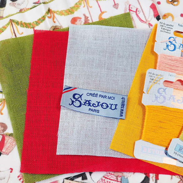 Sajou刺繍キット★ POINT DE CROIX COUSSIN RIQUEWIHR　再入荷♪ 5枚目の画像