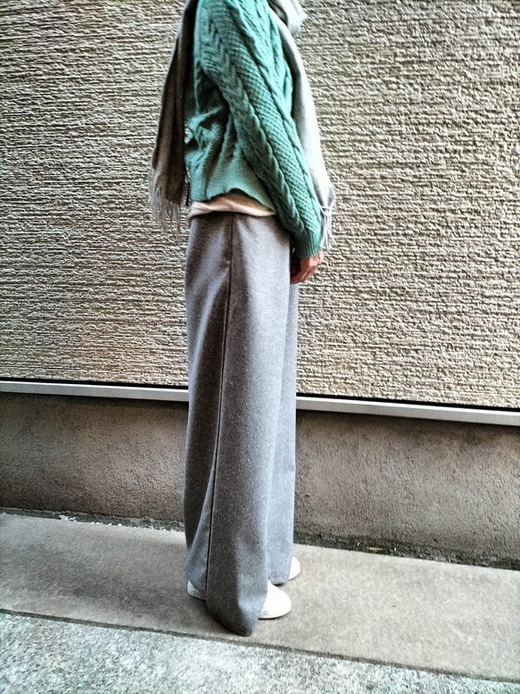 2025AW♥【イタリア製ウール100%】フルレングス『シャープ♥キュート』細見え・ワイドパンツ（グレー） 4枚目の画像