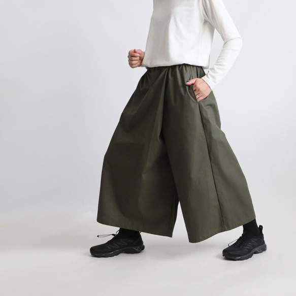 ⁂春支度ＳＡＬＥ　８８cm　巻きスカートに見える　ラップ パンツ　幅広ワイド　ベビーキャンバスコットン　カーキK75A 1枚目の画像
