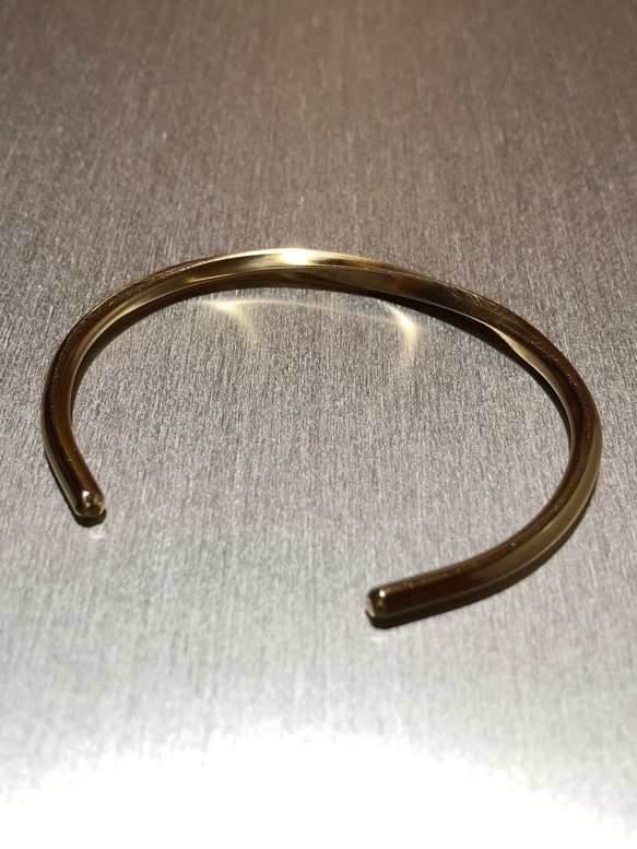 one twist bangle 真鍮 バングル レディース バングル・リスト