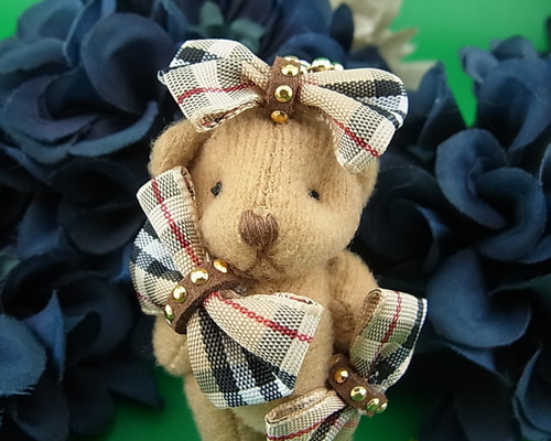 familiar チェック柄ポシェット クマチャーム付き familiar チェック柄ポシェット familiar チェック柄ポシェット クマ