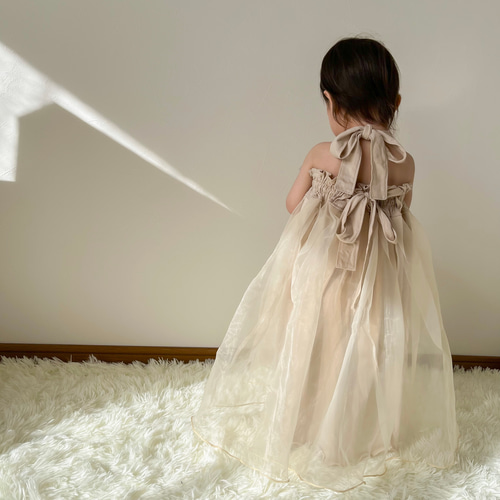 ベリージェネ】クリーム色キッズドレス ベリージェネ】クリーム色
