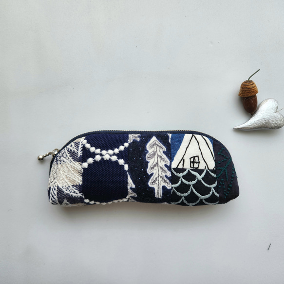 刺繍入りパッチワークポシェット ネイビー 刺繍入りパッチワークポシェット ネイビー 【公式通販】