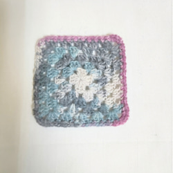 ミックス毛糸を使ったグラニーコースター 1枚目の画像