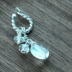 天然石水晶と純銀のイヤーカフandチャームセット 3枚目の画像