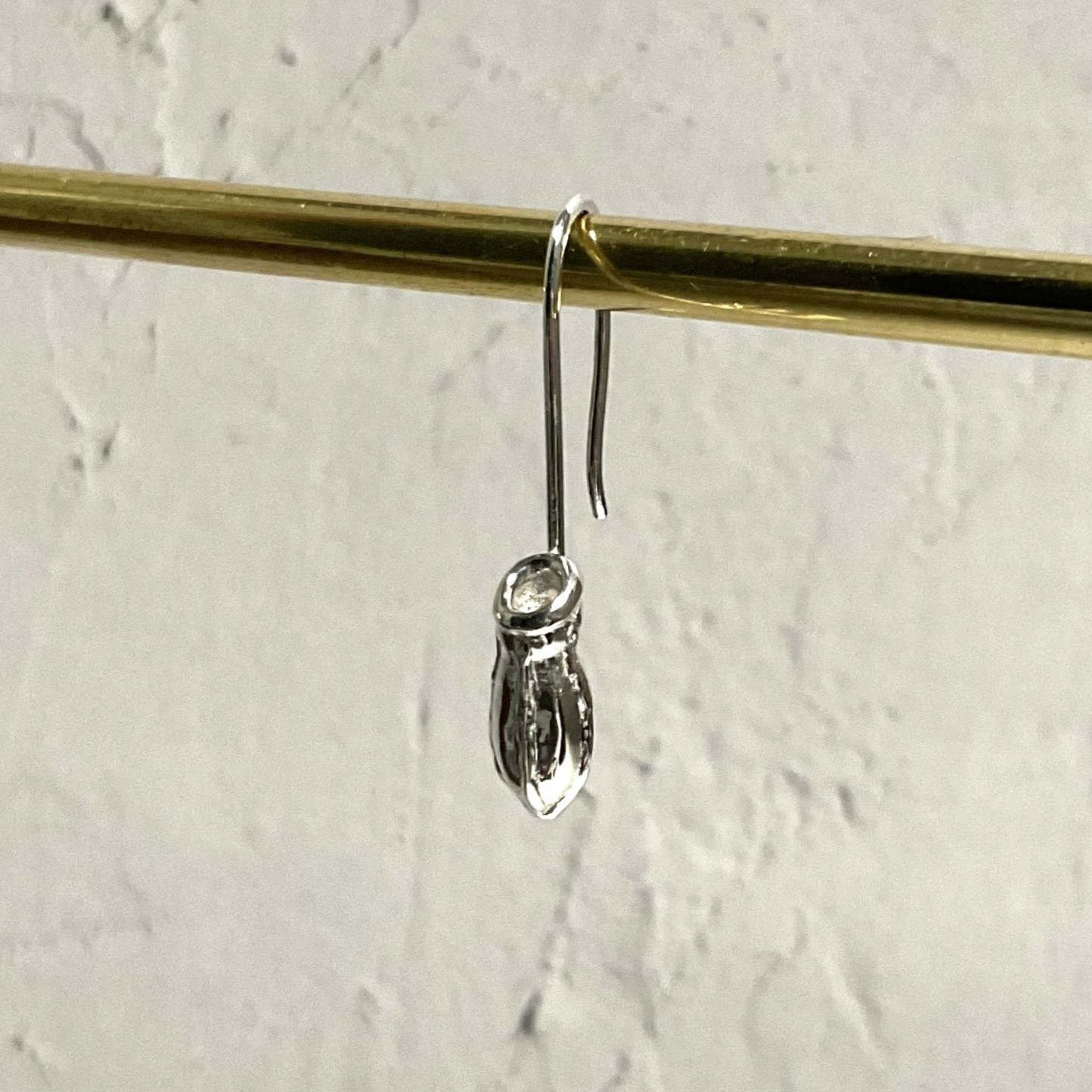 ウツボカズラのピアス SV925