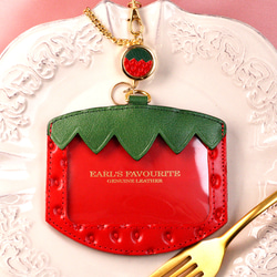 フルーツなパスケース／ヘタ付きいちご（牛革製） パスケース・定期