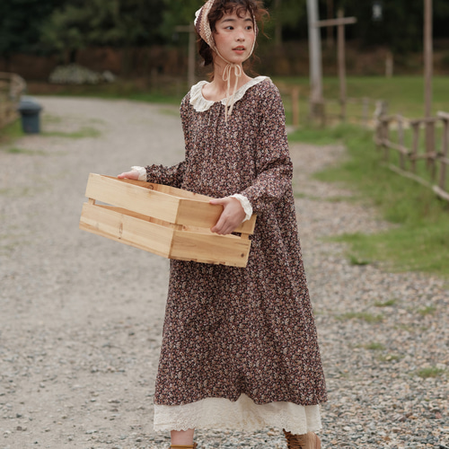 森ガール スイートなスタイル 花柄 レースパッチワーク 人形の襟 長袖