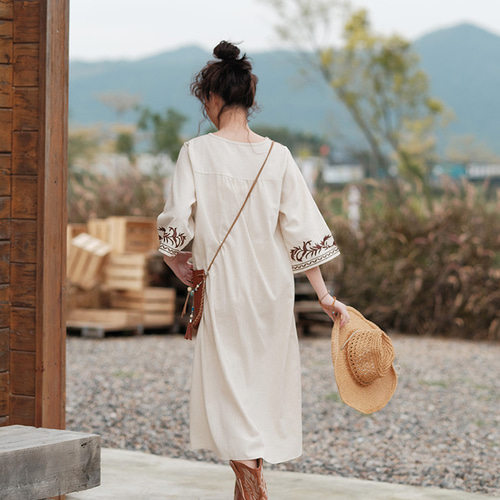 春夏 エスニックスタイル 旅行ウェア 民族風刺繍 地味 抜け感 七 春夏 エスニックスタイル 旅行ウェア 民族風刺繍 地味 抜け感 七