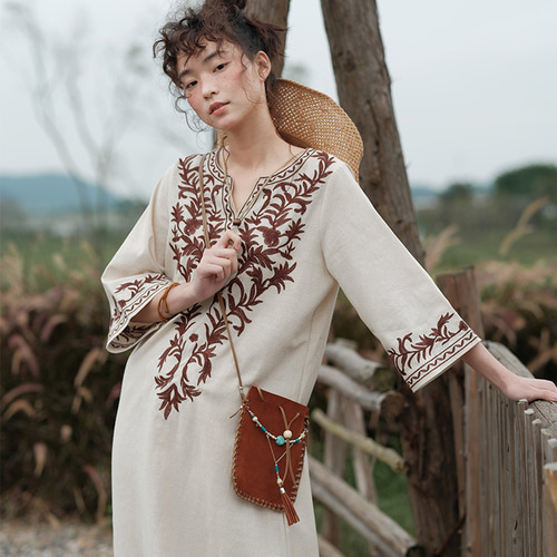 美品】民族風ワンピース 踊り 