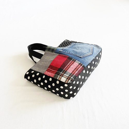 ウールとデニムのパッチワークバッグ ドット 赤チェック モノトーン